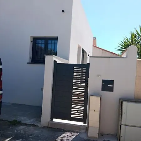 Annee 2024 Bord De 6 Pers *