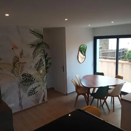 Contemporaine 6 Personnes 2 2 Sdb Climatisee Confort Calme Tatil Evi *
