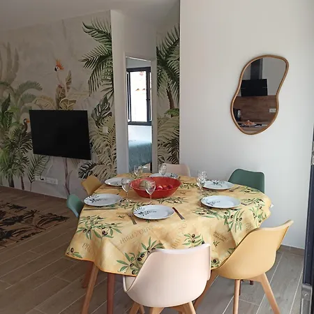 בית נופש Annee 2024 Bord De 6 Pers *